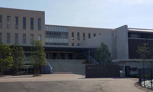 写真：鎌倉女子大学岩瀬キャンパス外観